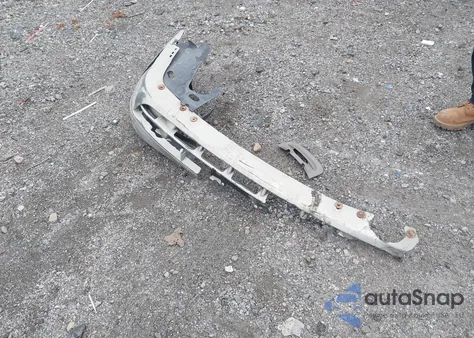 2005 Mercury Grand Marquis Ls/Lse from USA, damaged, VIN 2MEFM75WX5X618051